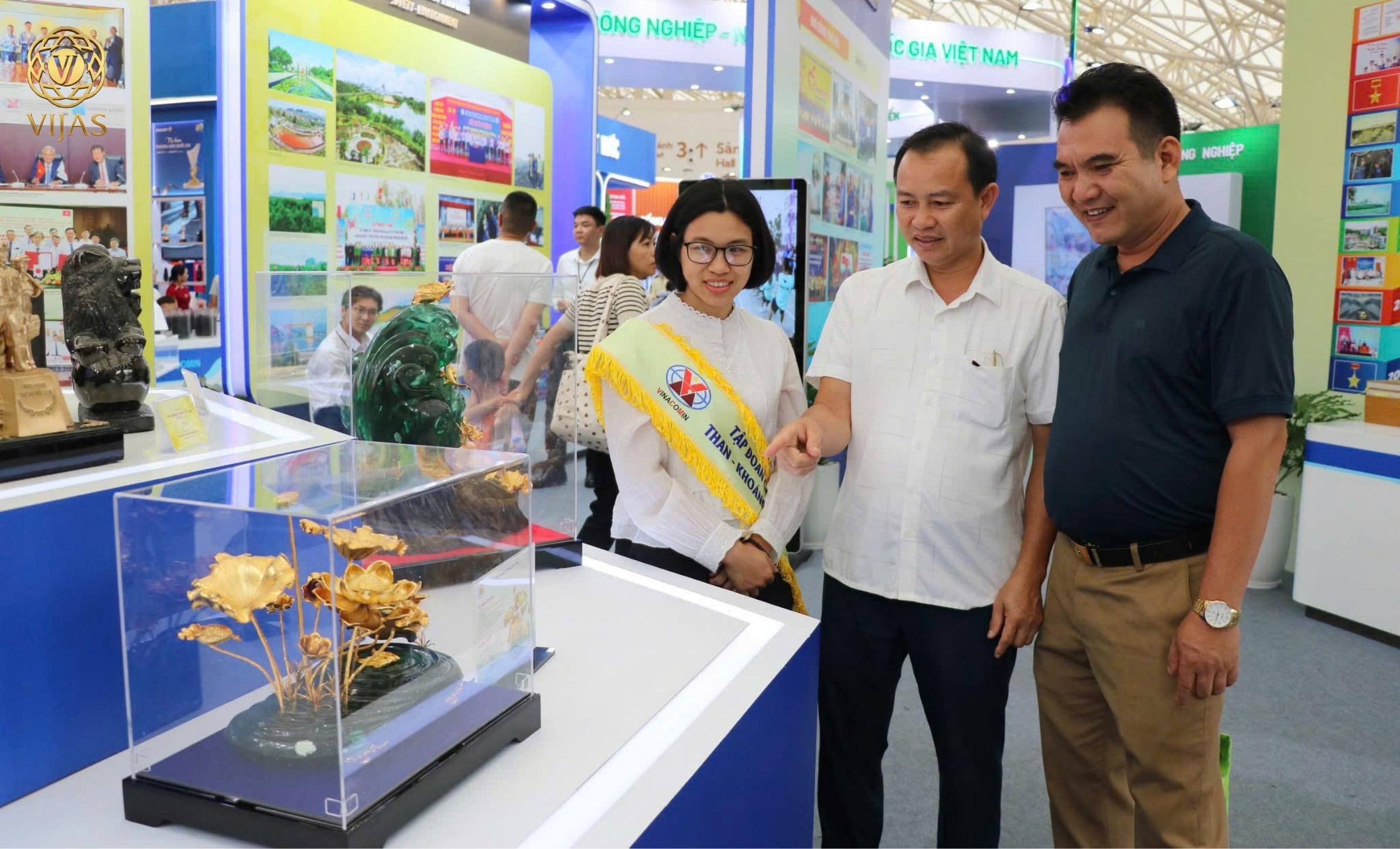 Bán lẻ Mỹ nghệ, Trang sức